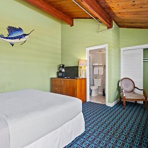 Oceanfront Inn, Inlet View Room, King Bed, #14